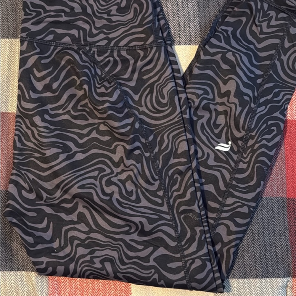 Fabletics Black and Gray Patterned Leggings